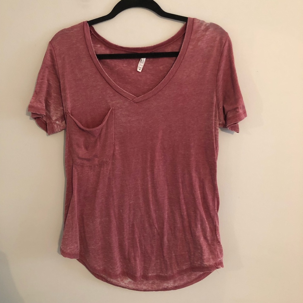 Z SUPPLY T-shirt!! Love it, just cleaning out !
